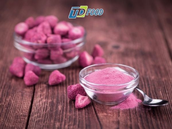 Bột dâu tây dùng để làm gì?